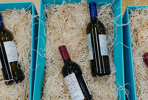 Simply Thank You wine hampers for Employee Rewards